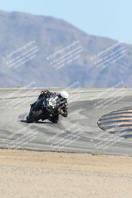 media/Oct-05-2025-CVMA (Sun) [[beeef4f201]]/Race 11-500-400(4)-350 Supersport/